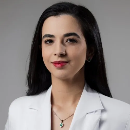 Dra. Míriam Paniz Leal, Cirurgiã Geral e Urologista